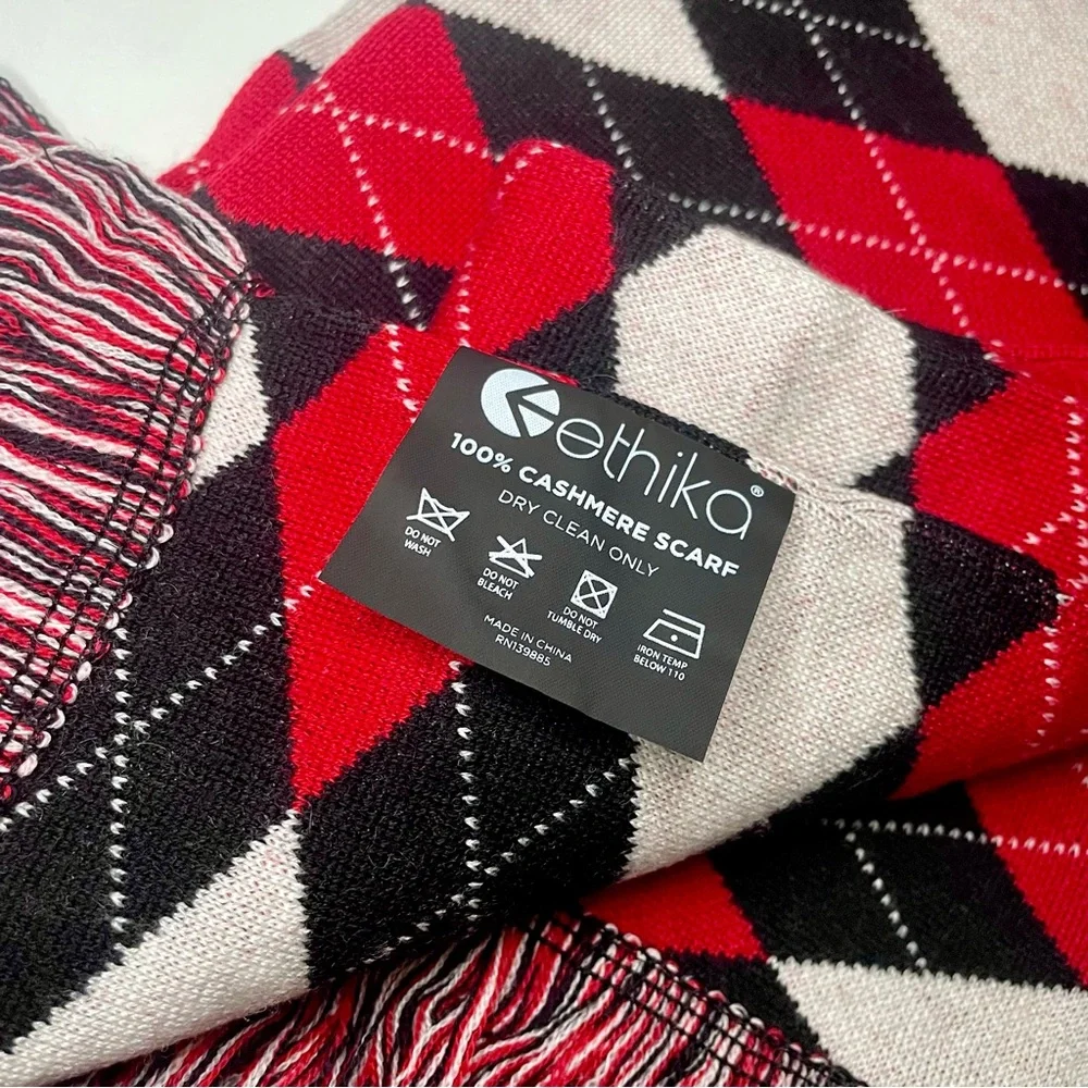 Nordstrom NWT 100% Cashmere Extra Soft Long Scarf in Red/Black Argyle Diamond